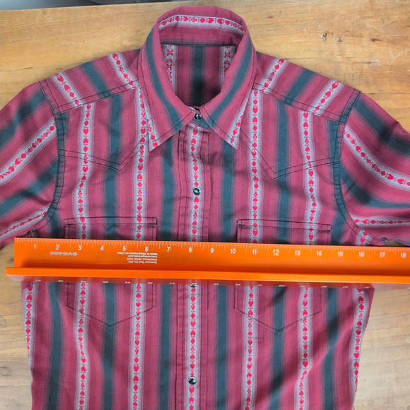 Ladies' Card Suit Stripe Snap Button Western Shirt - Picture 5 of 8